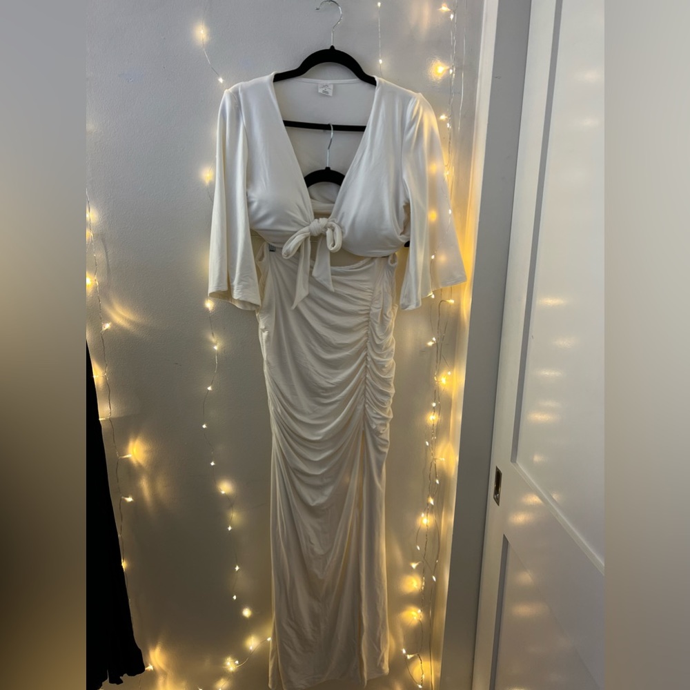 TWO PIECE WHITE SET: Never worn, perfect for brides and vacation!